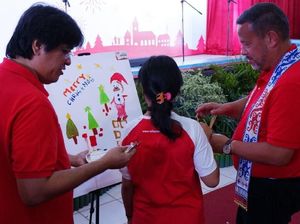 Berbagi Keceriaan Natal di Palangka Raya