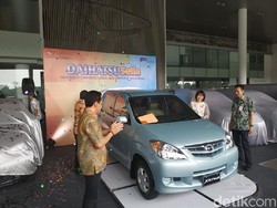 Mobil Sudah 371.570 Km, Direkondisi Jadi Seperti Baru dari Pabrik