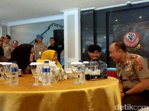 Momen Bahagia Irawan Korban Selamat KKB Papua Bertemu Keluarga
