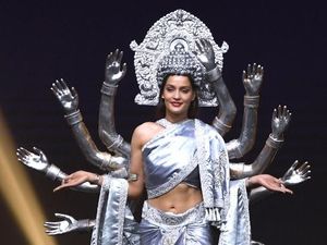 Foto: Uniknya 8 Kostum Nasional Finalis Miss Universe 2018 dari Asia Foto: Uniknya 8 Kostum Nasional Finalis Miss Universe 2018 dari Asia