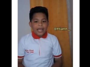 Fasih Tirukan Pramugara, Bocah Asal Maluku Tuai Pujian Netizen