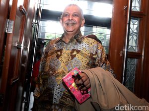 Berstatus Tersangka KPK, Sofyan Basir Pulang dari Prancis Pekan Ini Berstatus Tersangka KPK, Sofyan Basir Pulang dari Prancis Pekan Ini