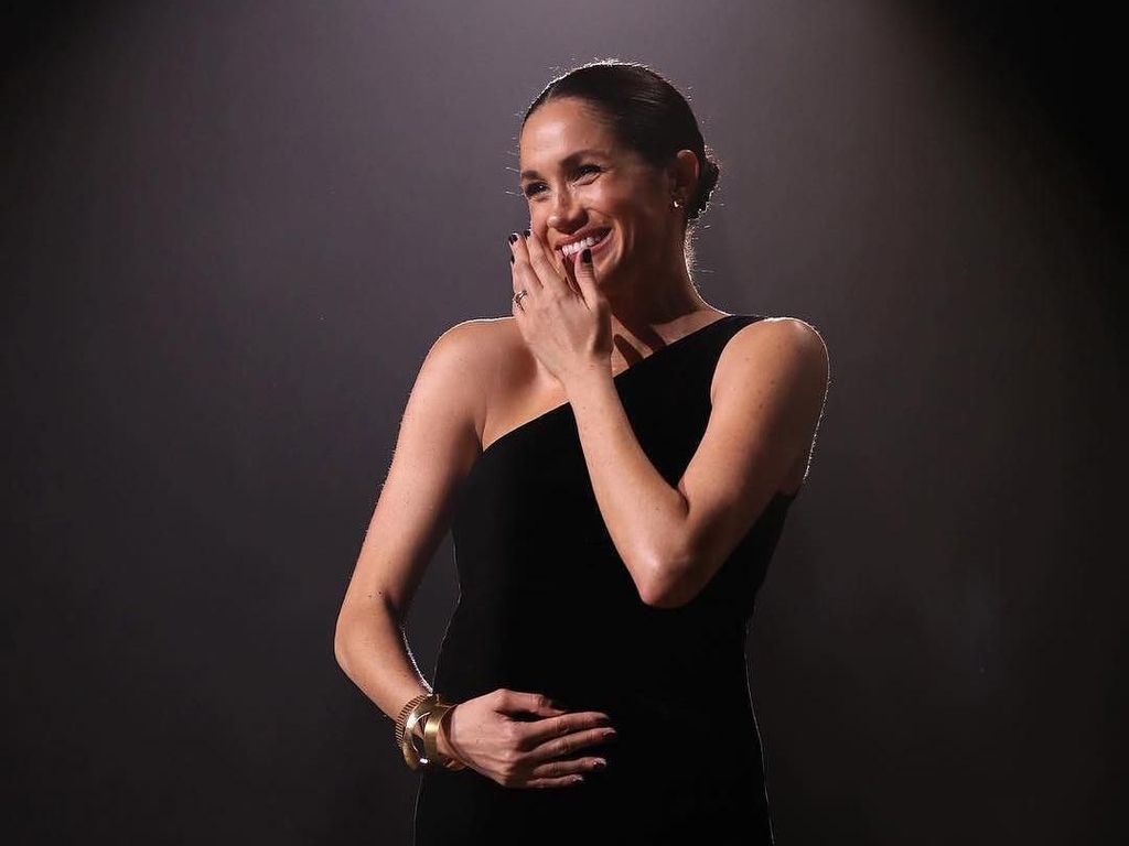 Lagi, Meghan Markle Langgar Aturan Kerajaan Karena Pakai Kuteks Warna Gelap Lagi, Meghan Markle Langgar Aturan Kerajaan Karena Pakai Kuteks Warna Gelap
