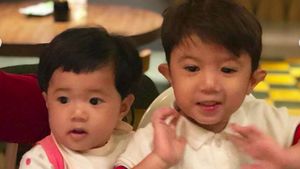 Potret Menggemaskan Uta dan Uti, Anak Nycta Gina-Rizky Kinos