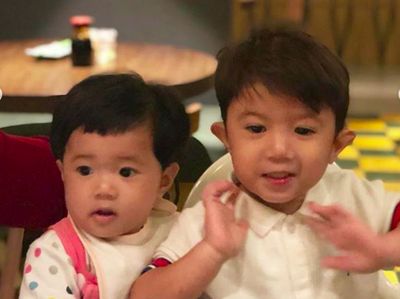 Potret Menggemaskan Uta dan Uti, Anak Nycta Gina-Rizky Kinos