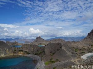 Pemandangan Indah Pulau Padar, Cocok Untuk Liburan Akhir Tahun