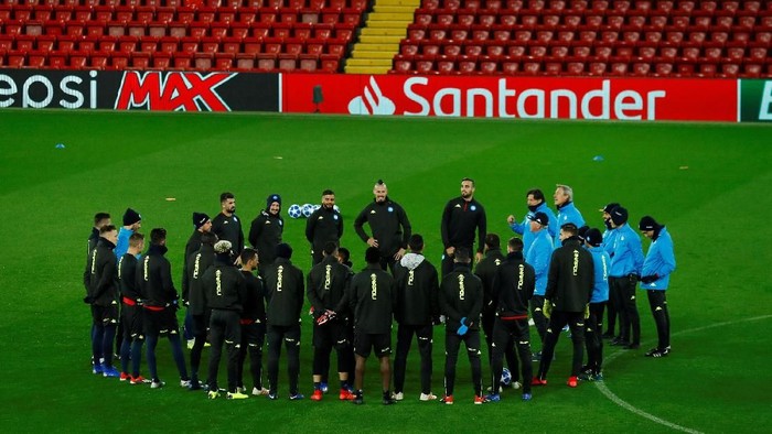 Jangan Keder dengan Teror Anfield, Napoli!