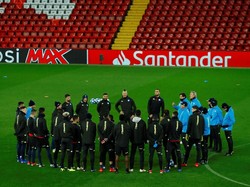 Jangan Keder dengan Teror Anfield, Napoli!