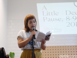 Menulis Puisi Sebagai Terapi bagi Anya Rompas