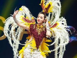 Keren! Kostum Nasional Indonesia di Miss Universe 2018 Jadi Favorit Juara Keren! Kostum Nasional Indonesia di Miss Universe 2018 Jadi Favorit Juara