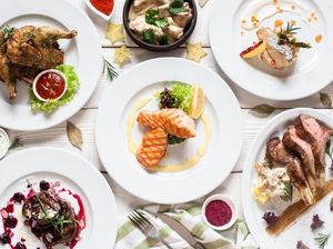 Belasan Orang Keracunan Usai Santap Buffet di Restoran Ini Belasan Orang Keracunan Usai Santap Buffet di Restoran Ini