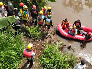 Bocah 11 Tahun yang Terseret Air Sungai di Malang Ditemukan Meninggal