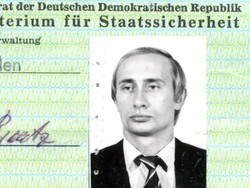 Kartu Identitas Intelijen Vladimir Putin Ditemukan di Jerman