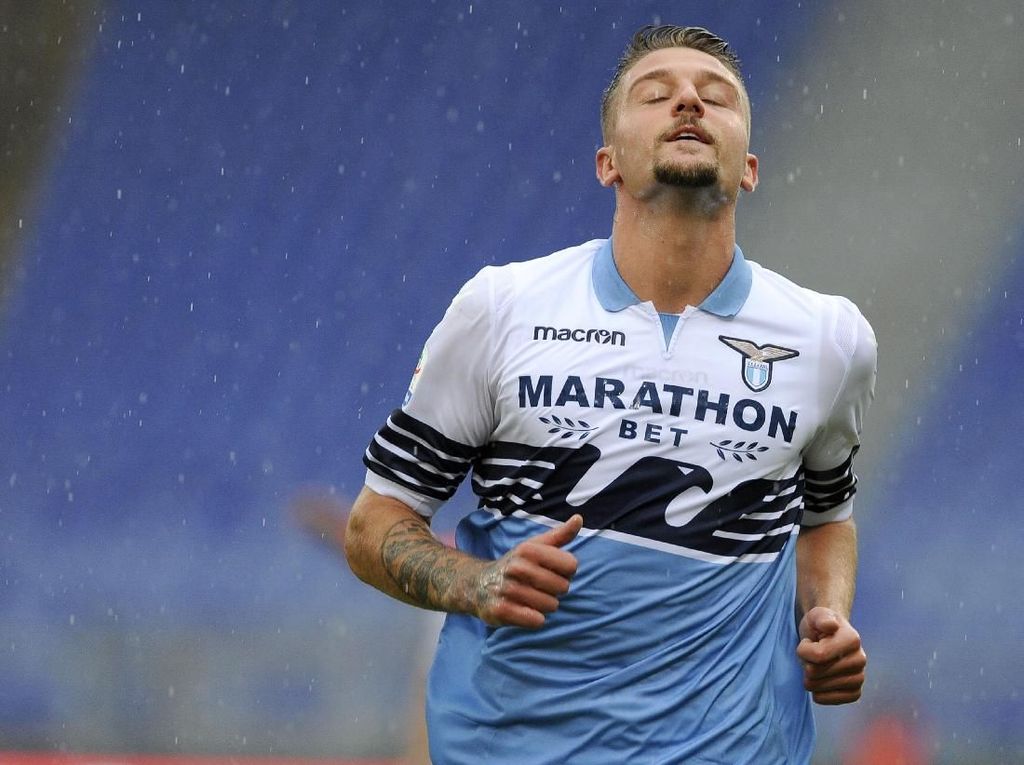 Lazio: Belum Ada Negosiasi dengan PSG untuk Milinkovic-Savic Lazio: Belum Ada Negosiasi dengan PSG untuk Milinkovic-Savic