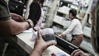 Lindungi Warga, BPOM Buru Kosmetik Kadaluwarsa