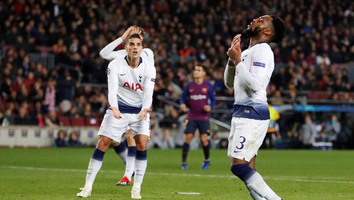 Spurs di Camp Nou: Bersusah-susah Dulu, Lalu Tiket 16 Besar Didapat