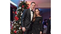 Kiper Juventus, Wojciech Szczesny, juga membawa sang istri, Marina, ke acara tersebut. (Foto: Instagram @wojciech.szczesny1)