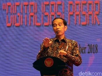 Rugi Jokowi Terlena Politik Genderuwo
