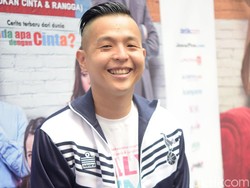 Ernest Prakasa Berkicau Soal Jokowi dan Ini Profilnya