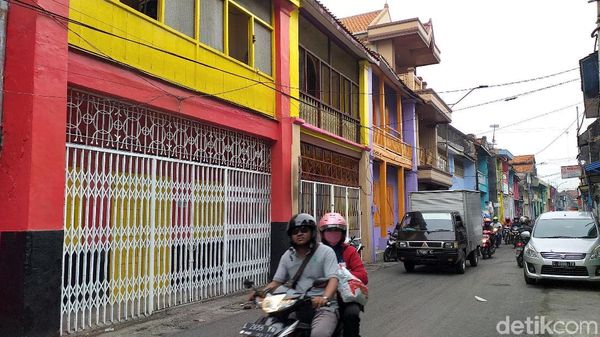 Ceria, Kota Tua Surabaya Kini Lebih Berwarna