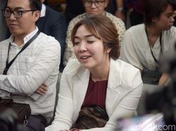 Hadiri Sidang Cerai, Gisel Terus Tersenyum