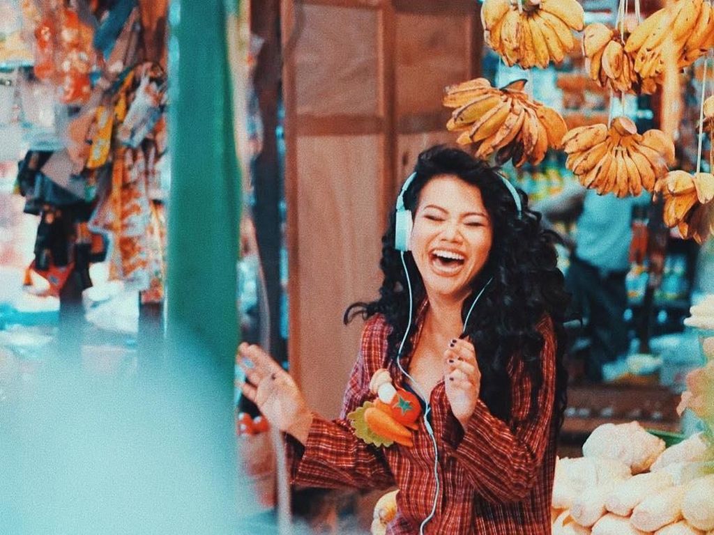 Ciatt! Begini Nih Aksi Yura Yunita Ikuti #BottleCapChallenge Ciatt! Begini Nih Aksi Yura Yunita Ikuti #BottleCapChallenge
