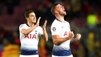 Hasil ini turut membuktikan bahwa Tottenham sukses melawan kemustahilan. Terlepas dari tim pelapis yang diturunkan Barca untuk menghadapi the Lilywhites. Clive Rose/Getty Images.
