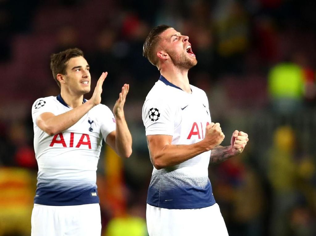 Ada Bantuan Dewa Sepakbola dalam Kelolosan Tottenham Ada Bantuan Dewa Sepakbola dalam Kelolosan Tottenham