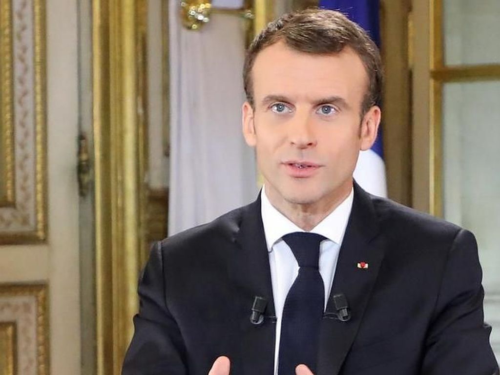 Teater Dikepung Massa, Presiden Prancis Macron Dievakuasi Teater Dikepung Massa, Presiden Prancis Macron Dievakuasi