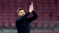 Sang pelatih Mauricio Pochettino pun senang bukan main dengan hasil pertandingan melawan Barcelona dini hari tadi. Ia mengatakan anak asuhnya bermain dengan sangar fantastis dan memberikan pencapaian yang luar biasa untuk klub mereka. Clive Rose/Getty Images.