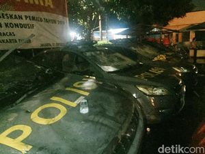 Kapolda: Massa Perusak Polsek Ciracas Lagi Cari Pemukul Rekannya