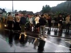 Pulang Berobat, Ibu dan Anak Tewas Terserempet Mobil di Brebes