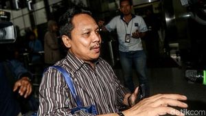 Usai Diperiksa KPK Ketua PN Semarang Kok Menghindar?