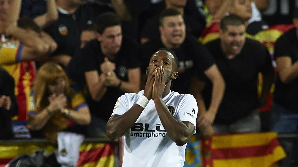 Michy Batshuayi dipersilakan pergi dari Valencia Januari nanti (Manuel Queimadelos Alonso/Getty Images)