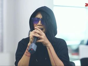 Lagu Manusiawi Jadi Cara Dewiq Gambarkan Kesedihan