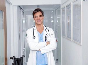 Foto: Liburannya Dokter Tampan Brasil, Gabriel Prado