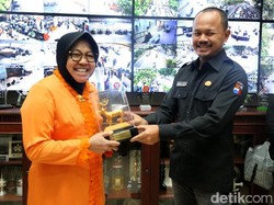 Keruk Sungai Surabaya untuk Pengurukan Taman Hemat Rp 14 Miliar
