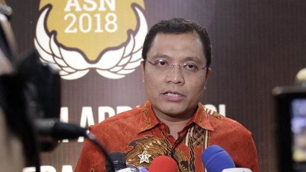 Kepala Dinas PTSP DKI Jakarta Raih Anugerah ASN 2018