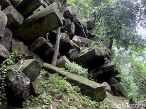 Inilah Watu Bahan, Batuan Unik Berusia 2 Juta Tahun