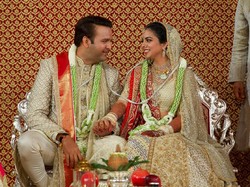 Penampilan Putri Orang Terkaya Asia di Pernikahan yang Habiskan Rp 1,4 T