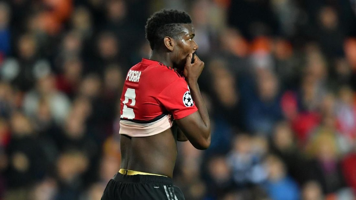 Paul Pogba yang serbabisa justru menyulitkan dirinya sendiri (Dan Mullan/Getty Images)