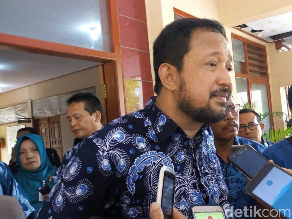Bupati Ipong Prihatin dengan Penyuluh Pertanian yang Tak Punya Motor Bupati Ipong Prihatin dengan Penyuluh Pertanian yang Tak Punya Motor