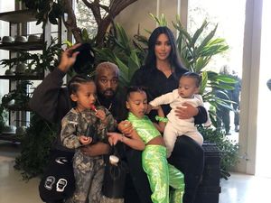 Kim Kardashian Daftarkan Nama Anak Keempatnya Sebagai Merek Dagang Kim Kardashian Daftarkan Nama Anak Keempatnya Sebagai Merek Dagang