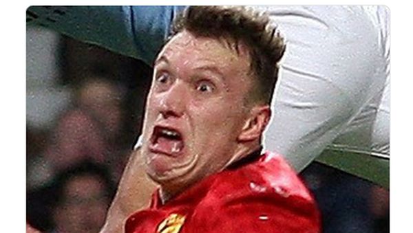 MU Kalah, Phil Jones Habis Kena Olok-olok