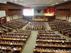Tutup Masa Sidang DPR, Bamsoet: Jangan Kampanye Berbau Fitnah