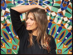 Ini Politikus Yunani Paling Cantik, Dari Jurnalis Kini Jadi Anggota Parlemen