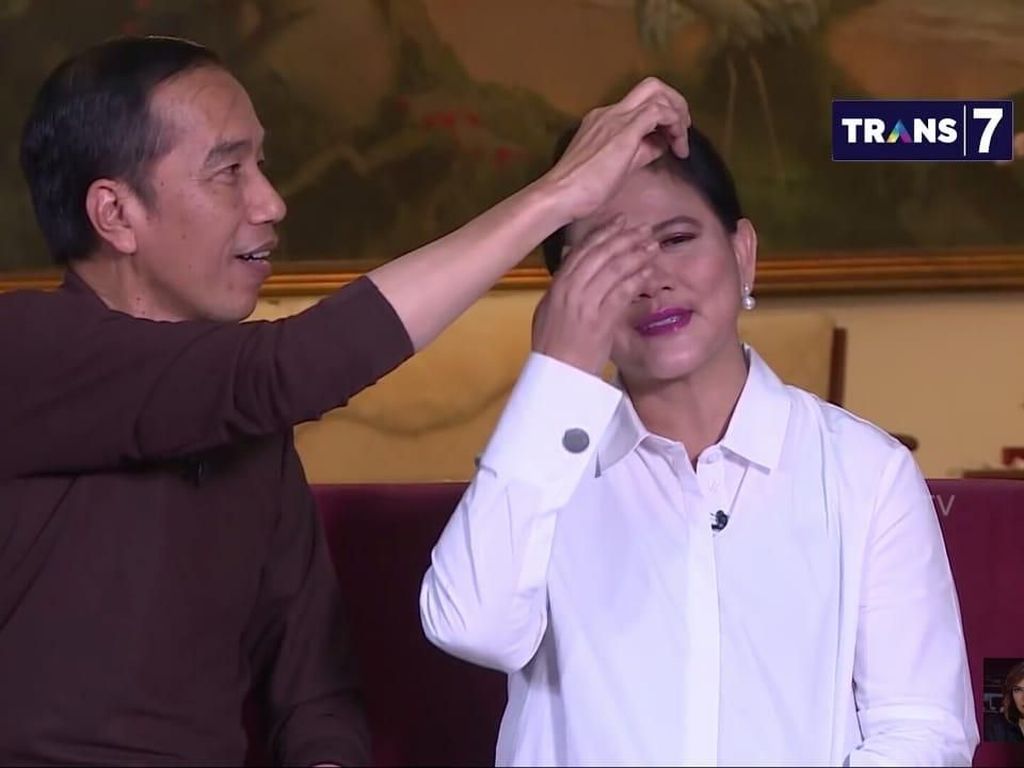 32 Tahun Menikah, Apakah Iriana Terlibat Urusan Politik Jokowi? 32 Tahun Menikah, Apakah Iriana Terlibat Urusan Politik Jokowi?