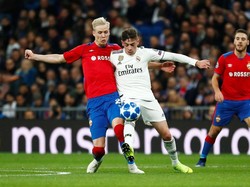 Madrid terus kerja keras untuk memperkecil ketertinggalan di sisa waktu, namun gol tak kunjung datang hingga laga tuntas. (Foto: Juan Medina/Reuters)