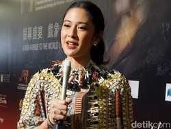 Dian Sastro Kirim Bantuan Buat Petugas Pengaman Aksi 22 Mei