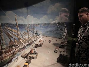 Jalan RI Jadi Poros Maritim Dunia Jalan RI Jadi Poros Maritim Dunia